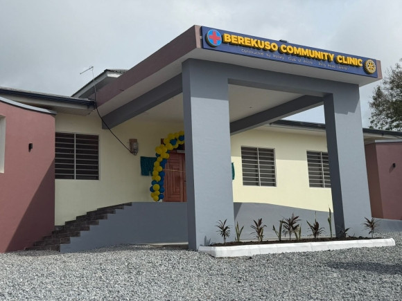 rotary-club-of-accra-ring-road-central-commissions-200000-community-clinic-in-berekuso